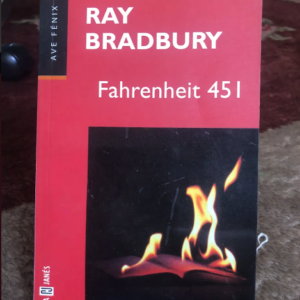 Farenheit 451, Ray Bradbury